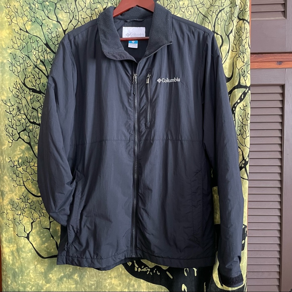Columbia Light weight jacket! Size M